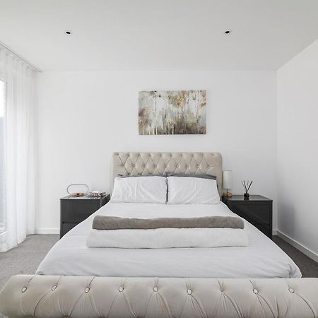 Luxury Spacious Flat With Communal Gardens And Parking Londres Extérieur photo