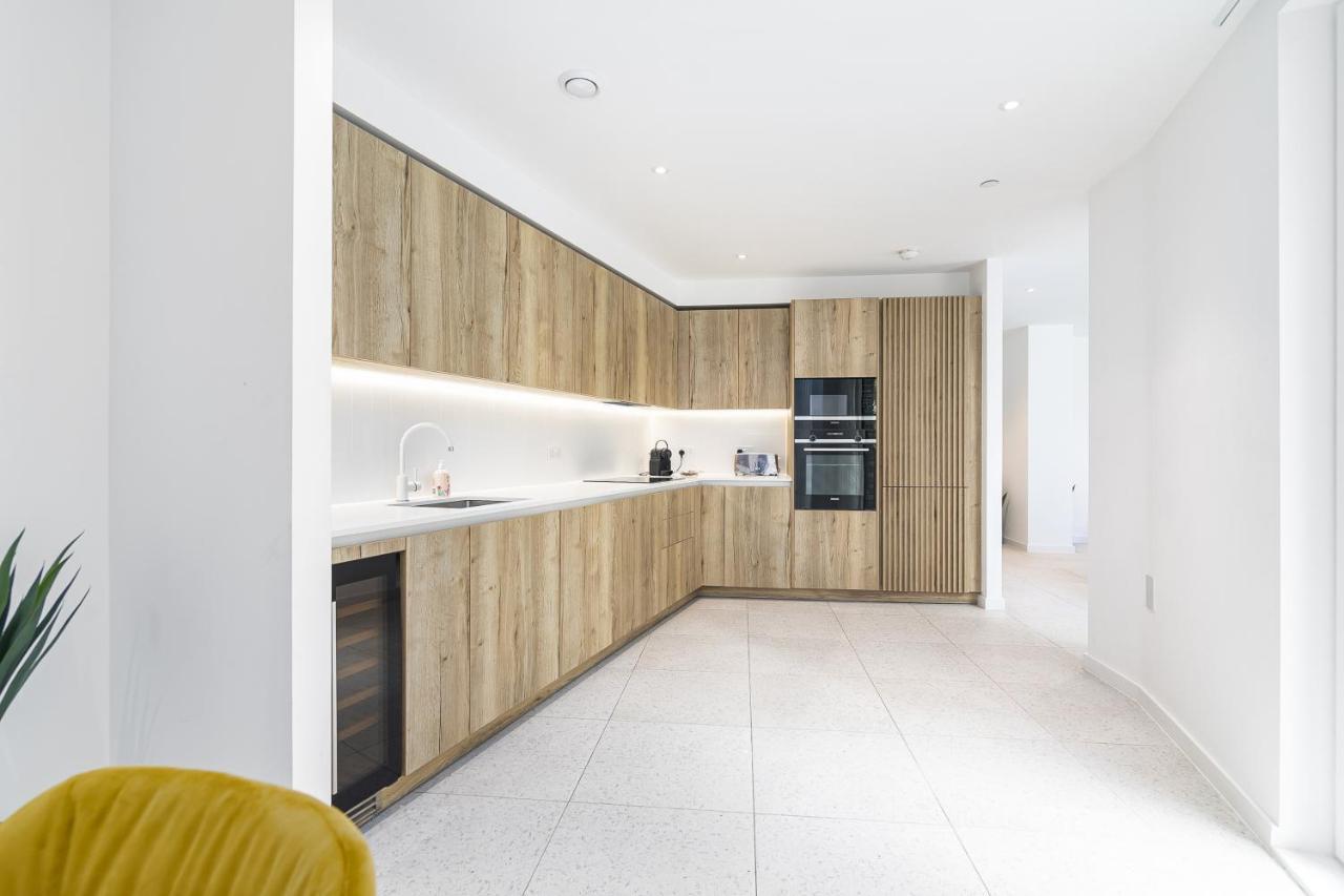 Luxury Spacious Flat With Communal Gardens And Parking Londres Extérieur photo