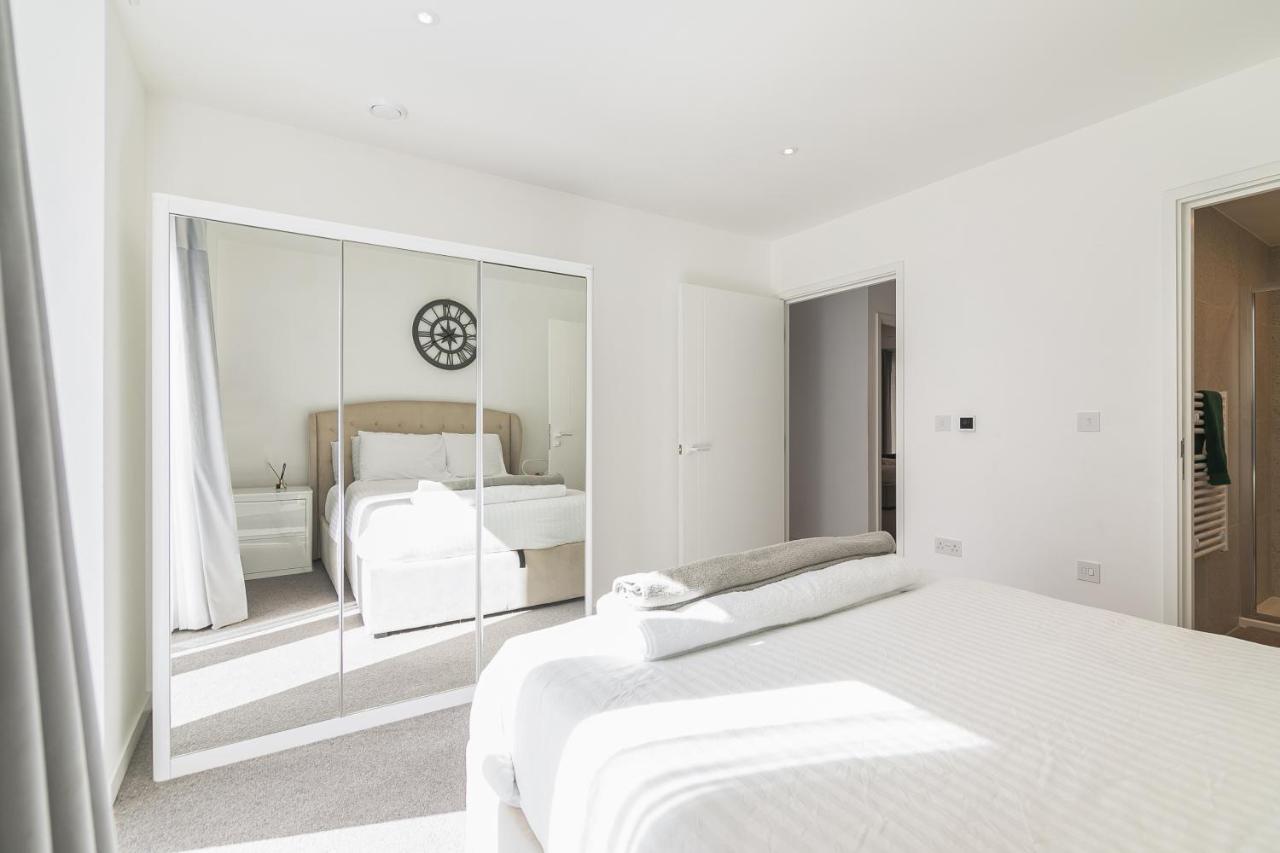 Luxury Spacious Flat With Communal Gardens And Parking Londres Extérieur photo