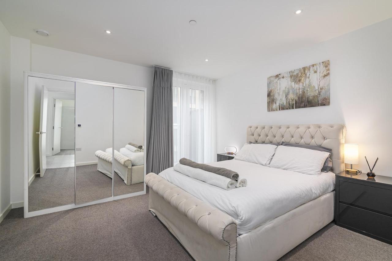 Luxury Spacious Flat With Communal Gardens And Parking Londres Extérieur photo