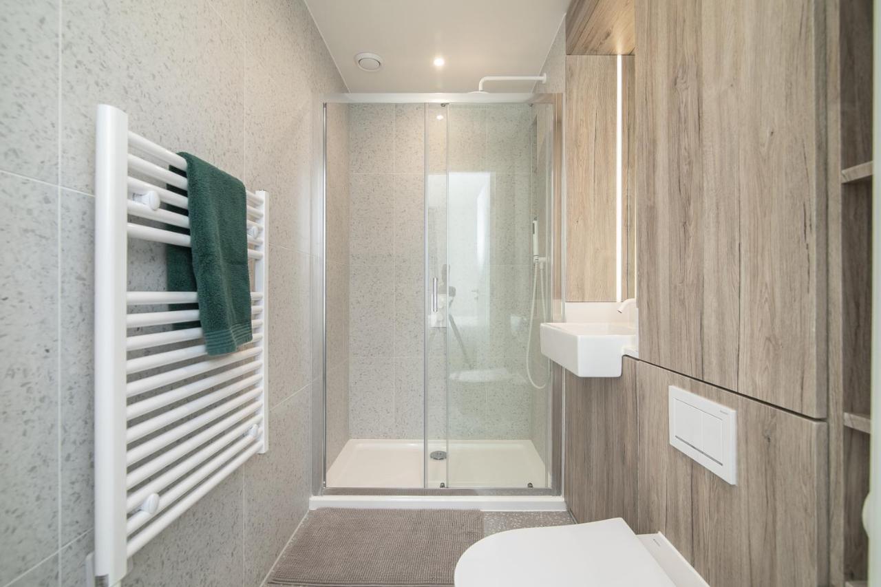 Luxury Spacious Flat With Communal Gardens And Parking Londres Extérieur photo